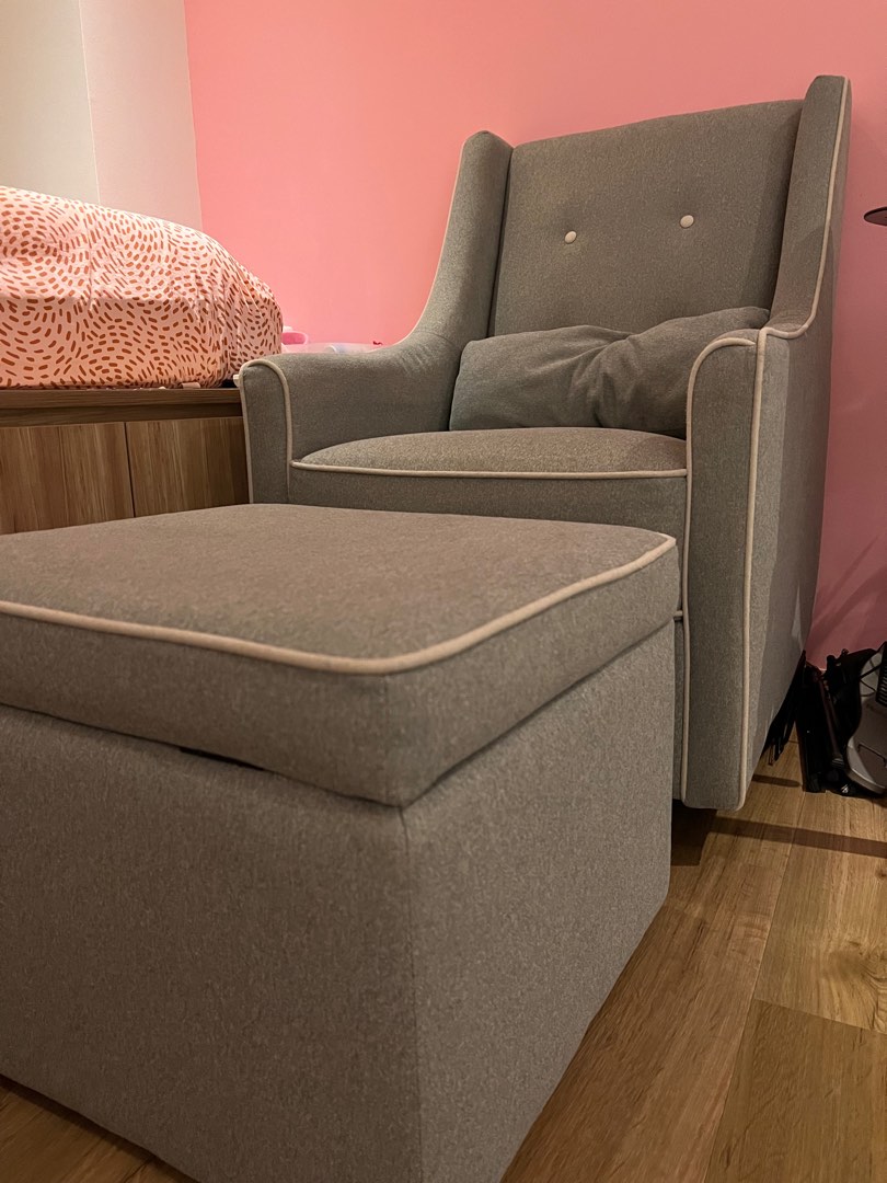 Davinci owen glider outlet and storage ottoman