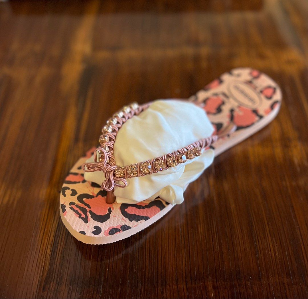Coravana flip online flops