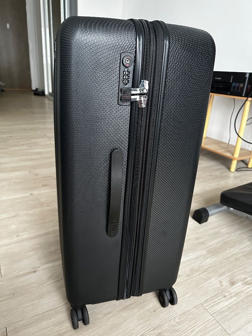 Hedgren luggage hotsell