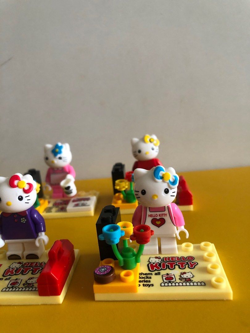 Hello kitty lego minifigure outlet