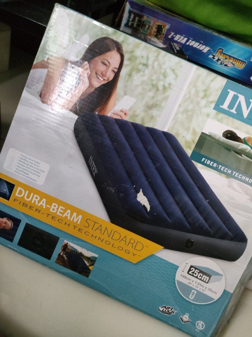 Inflatable mattress with Electric pump