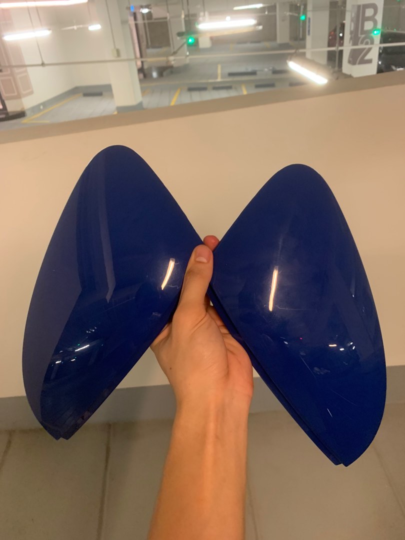 Karoq side mirror cap (original blue), Car Accessories, Accessories on Carousell