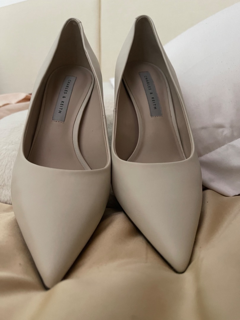 Kasut charles and discount keith
