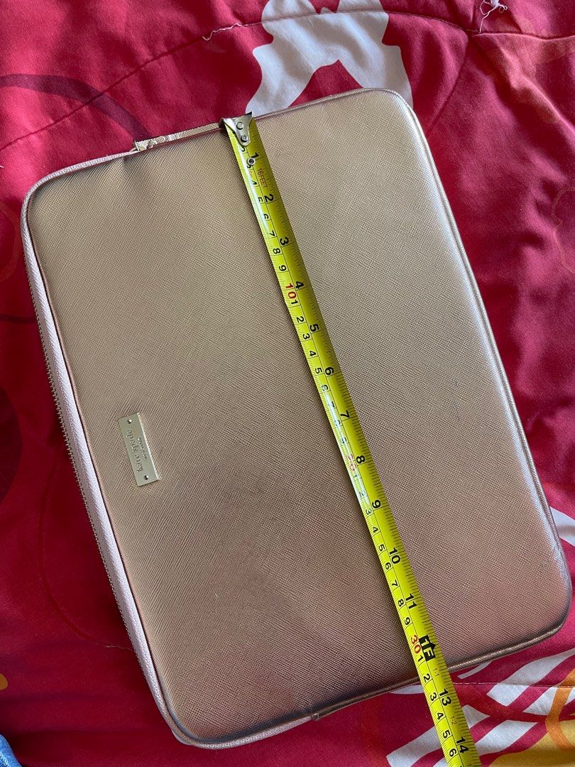 Kate spade best sale saffiano sleeve