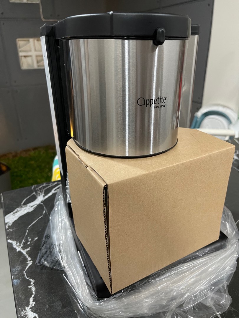 Kels Milano Coffee Maker, Kitchen & Appliances di Carousell