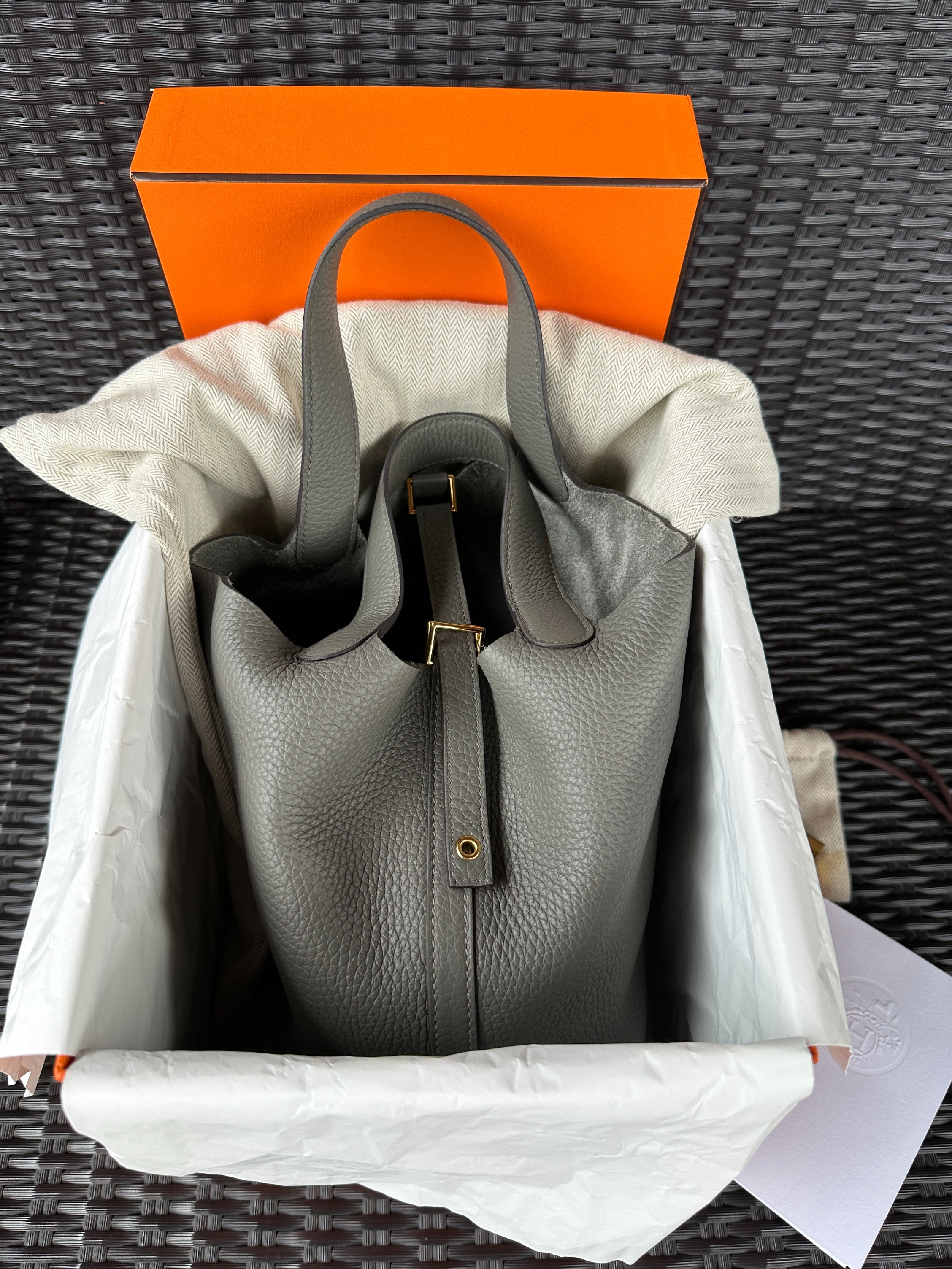 Hermes Biscuit Taurillon Clemence Picotin 18 PHW, myGemma, CH