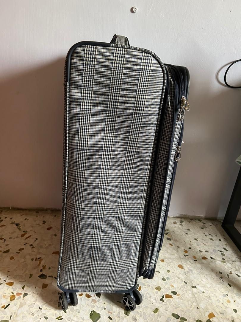 London fog 28 inch luggage store