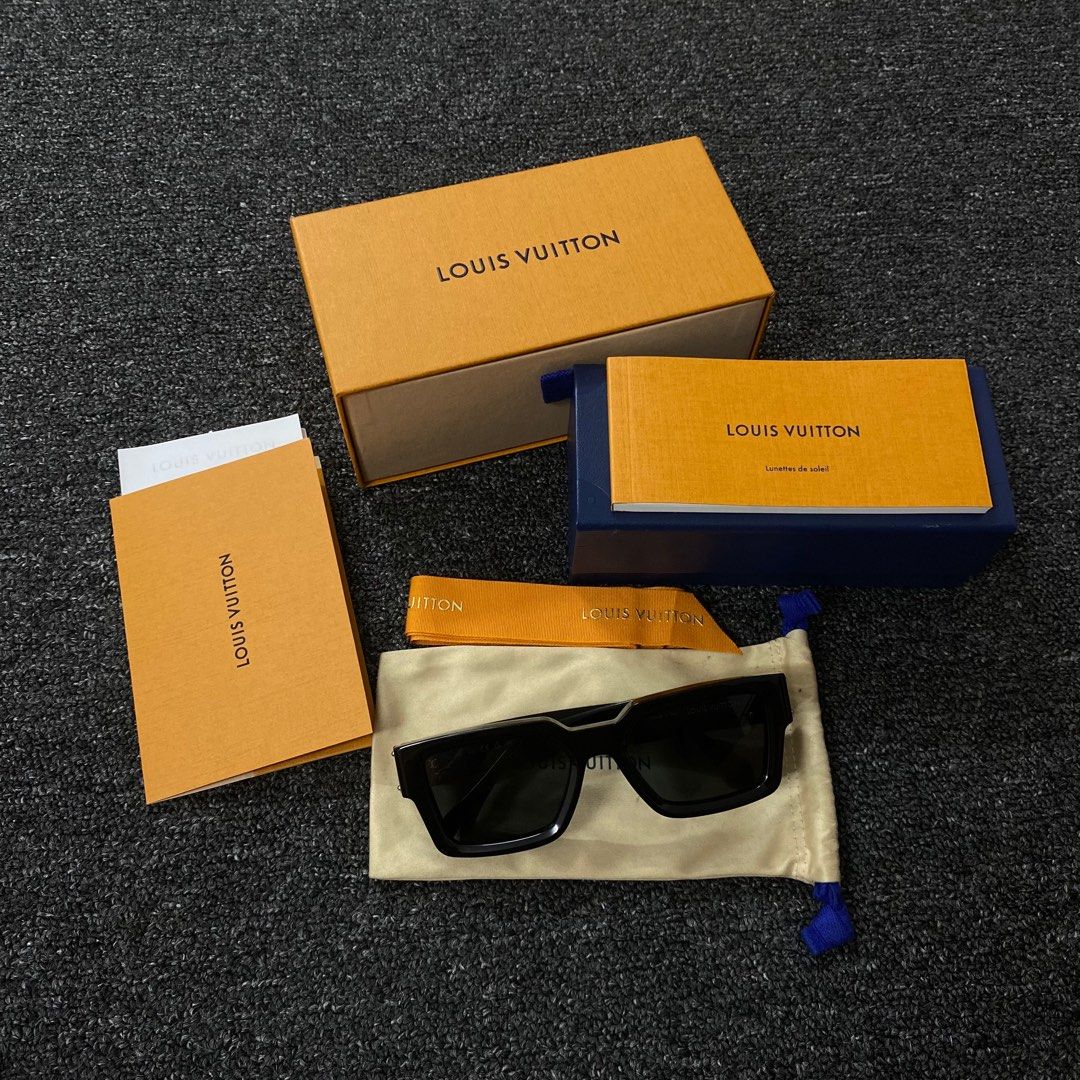 Louis Vuitton Black 'LV Match' Sunglasses