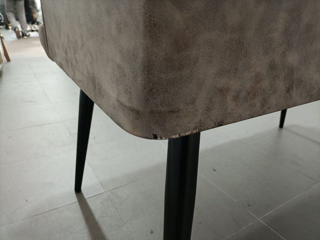 Lowndes ergonomic sales chair