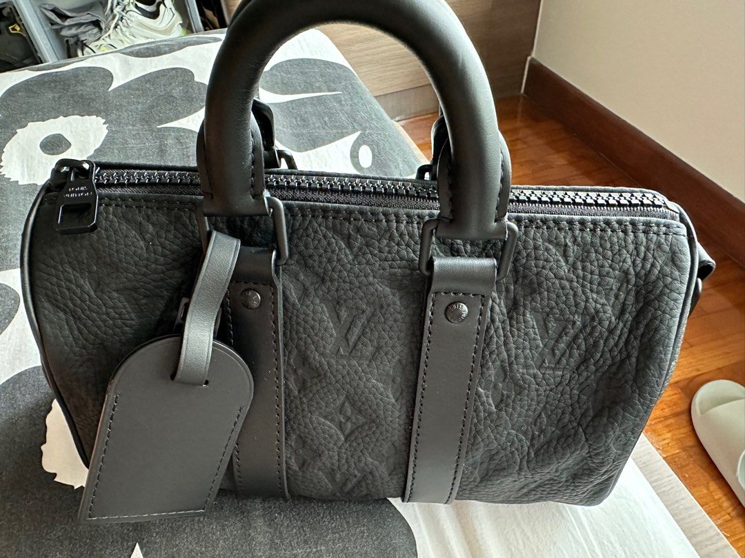 Louis Vuitton Lv Keepall Bandoulière 25 Monogram Eclipse Canvas Bag,  Luxury, Bags & Wallets on Carousell