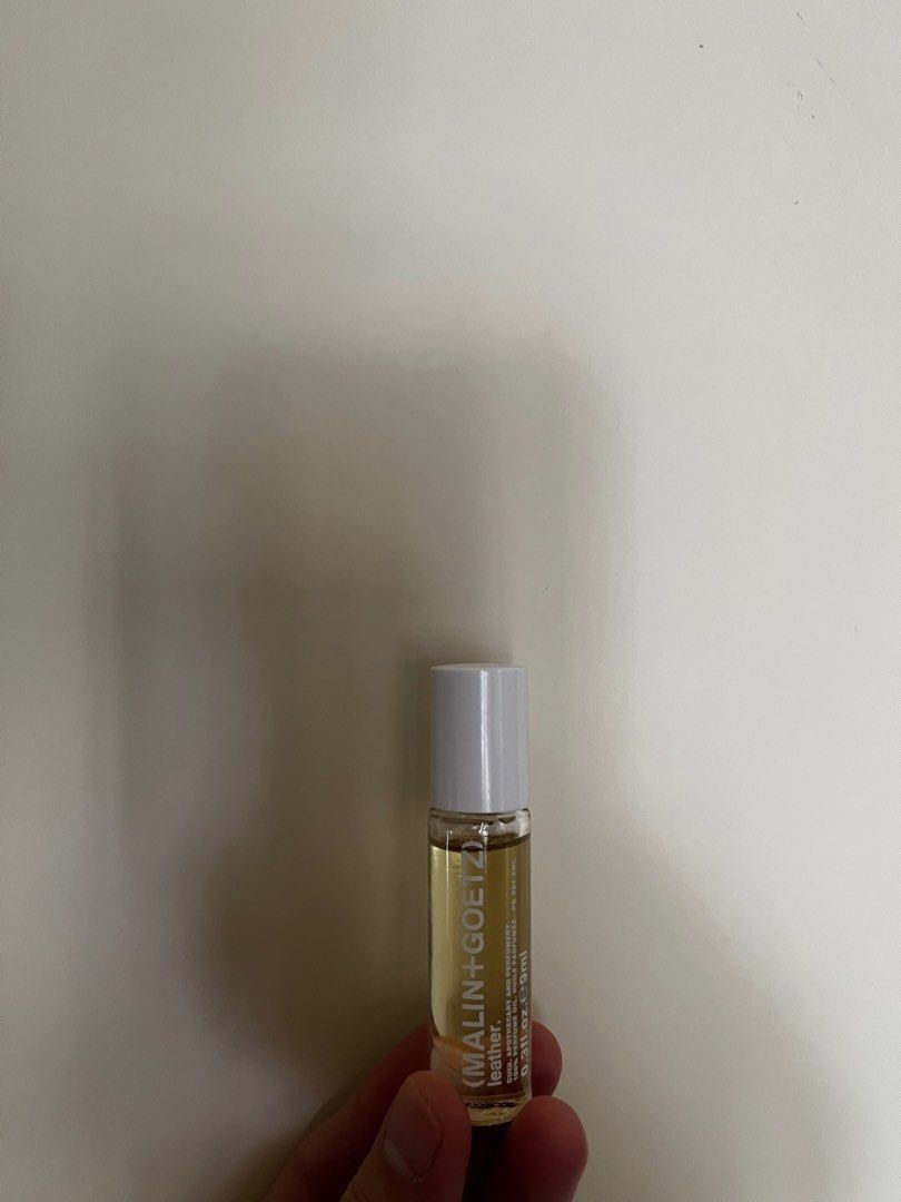 malin and goetz leather perfume oil