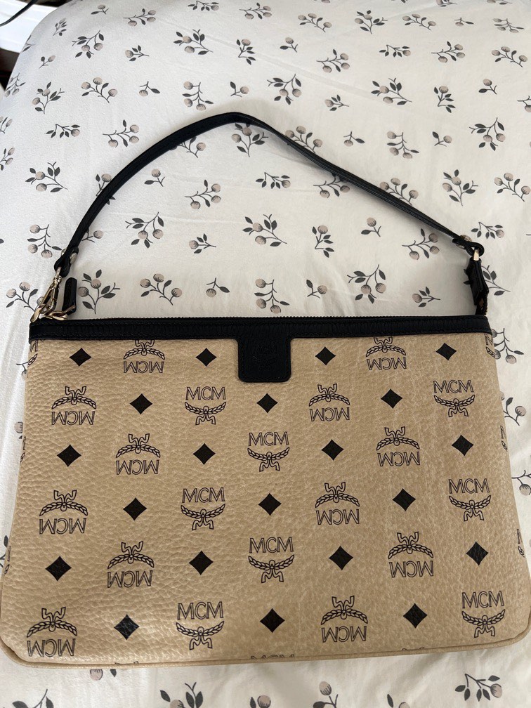 MCM PURSE, Women's Fashion, Bags & Wallets, Purses & Pouches on Carousell