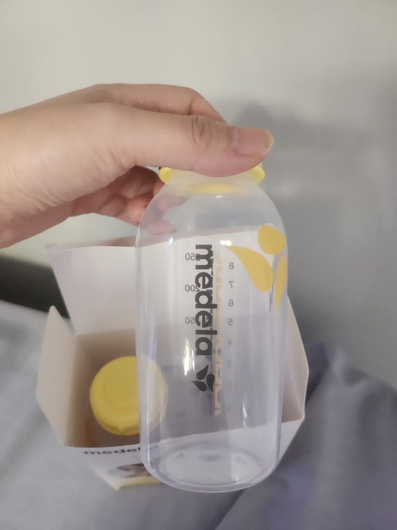 Medela big bottles