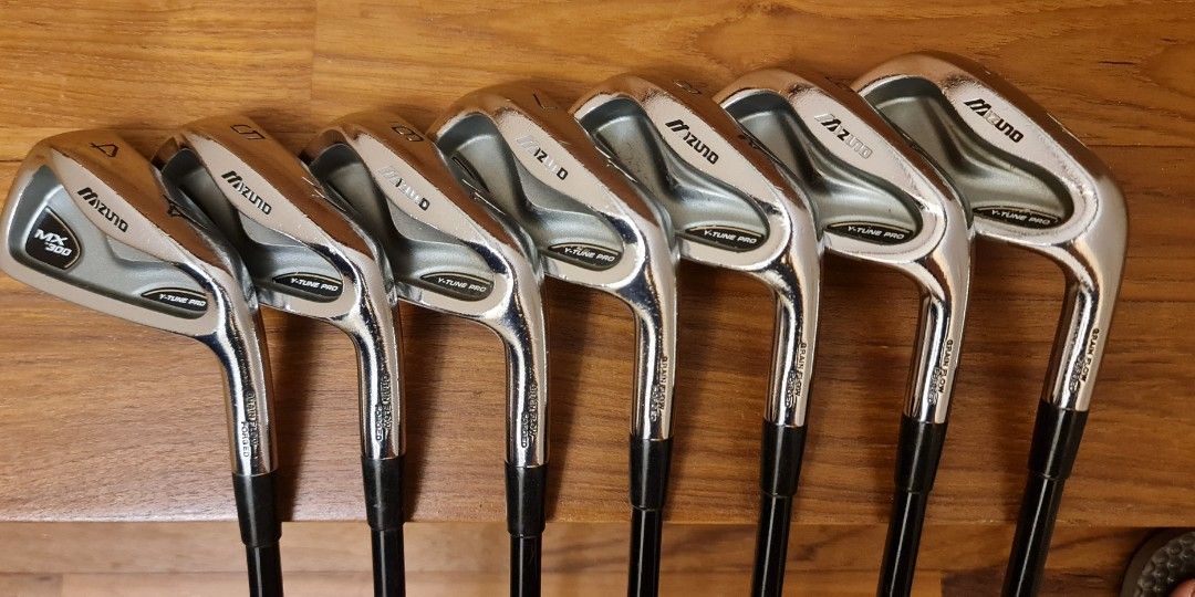 Mizuno d 300 top