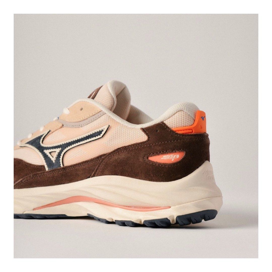 Mizuno Wave Rider Beta Mother of Pearl India Ink Chicory Coffee