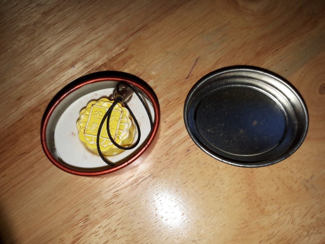 Mooncake keychain toy wd tin can (Category: Character Goods) located in Quezon City. Submitted by secretluxuryshop (Listing ID 1253791277, Image 2). Description: .