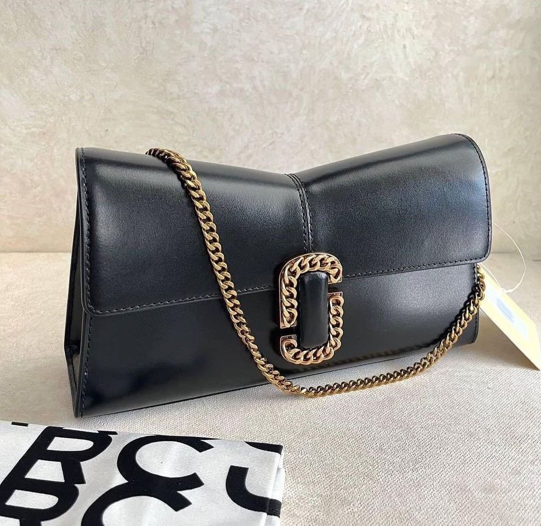 Marc Jacobs The St. Marc Convertible Clutch in Black