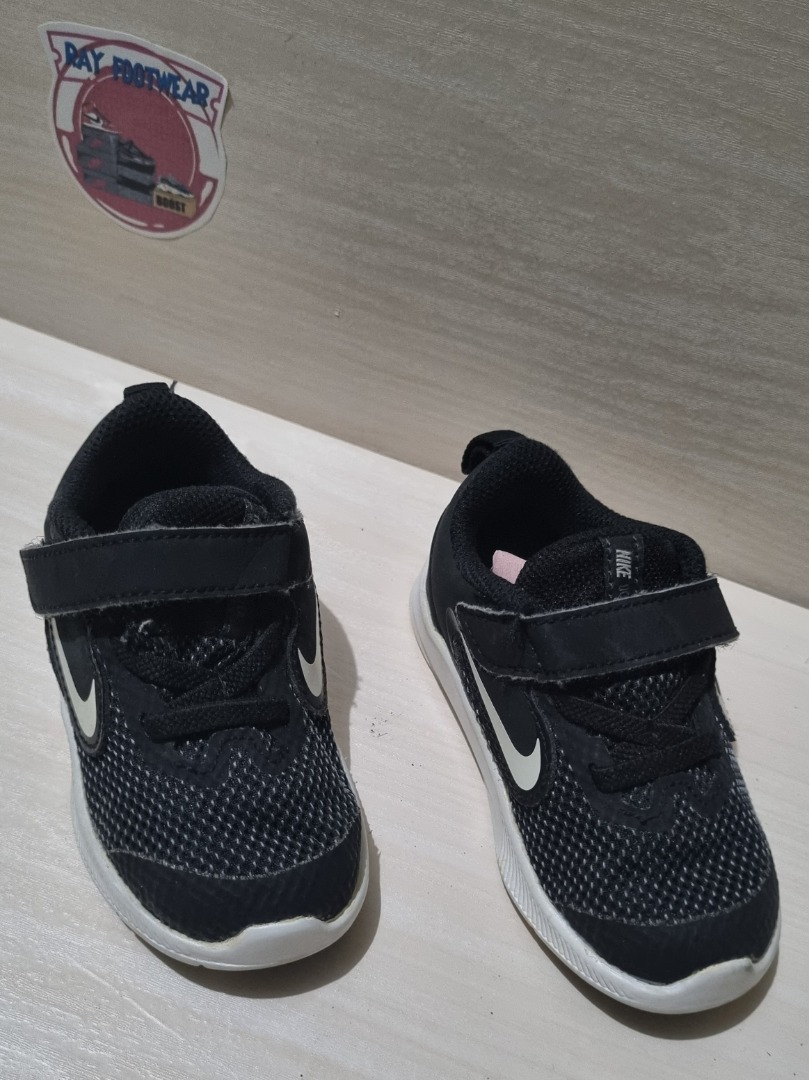 ar4137 nike