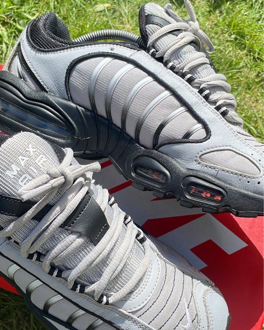 Nike tailwind wolf sales grey