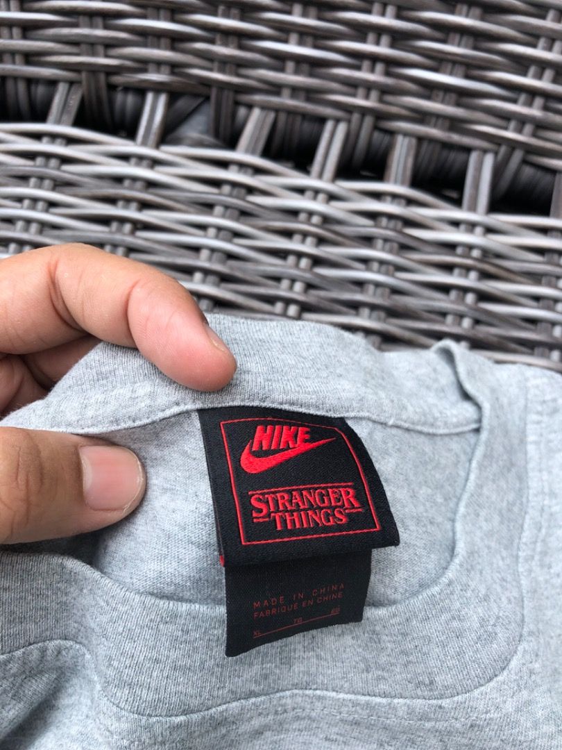 Nike stranger things on sale canada