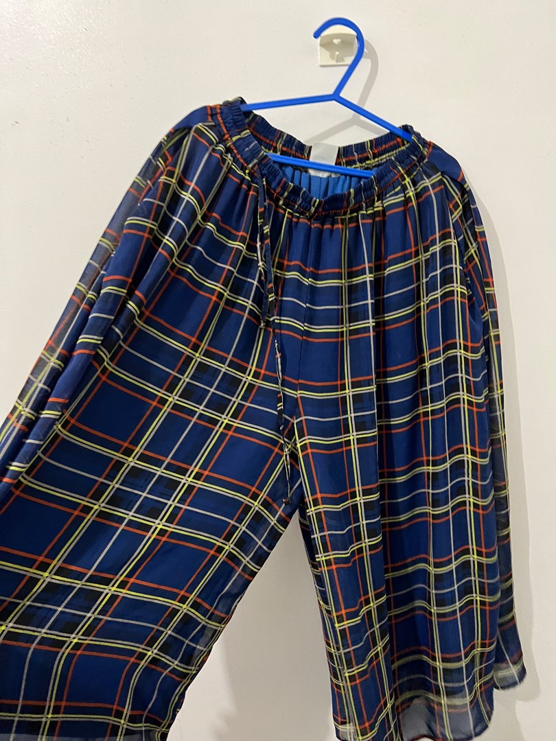Niko and Flowy Wide Leg Plaid Pants Women s Fashion Bottoms Other Bottoms on Carousell
