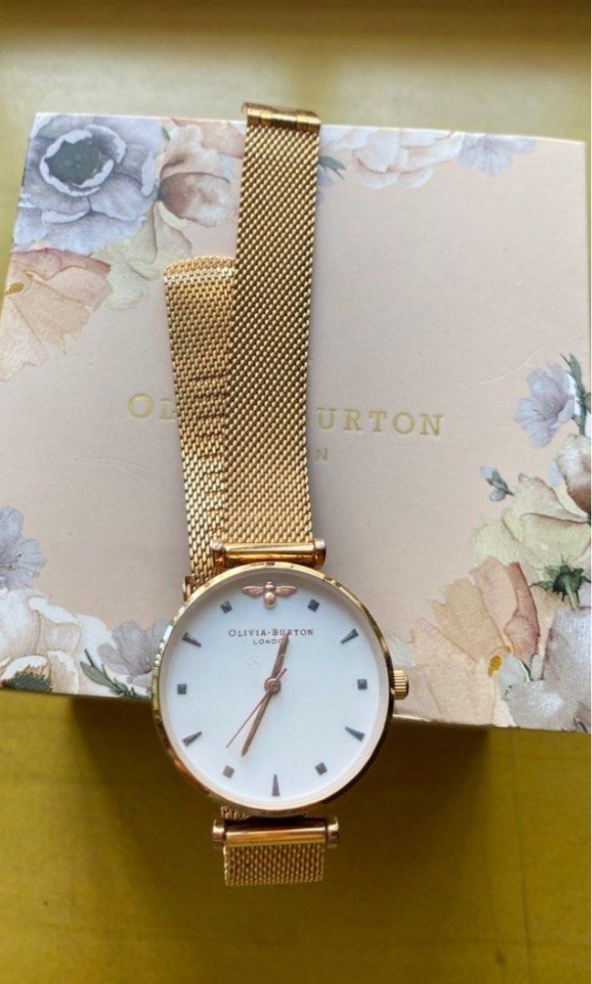 Olivia burton queen bee in gold