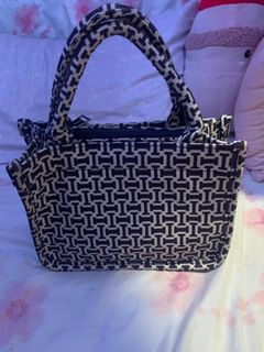 (Category: ) located in . Submitted by Bianca_90 (Listing ID 1253858135, Image 1). Description: .