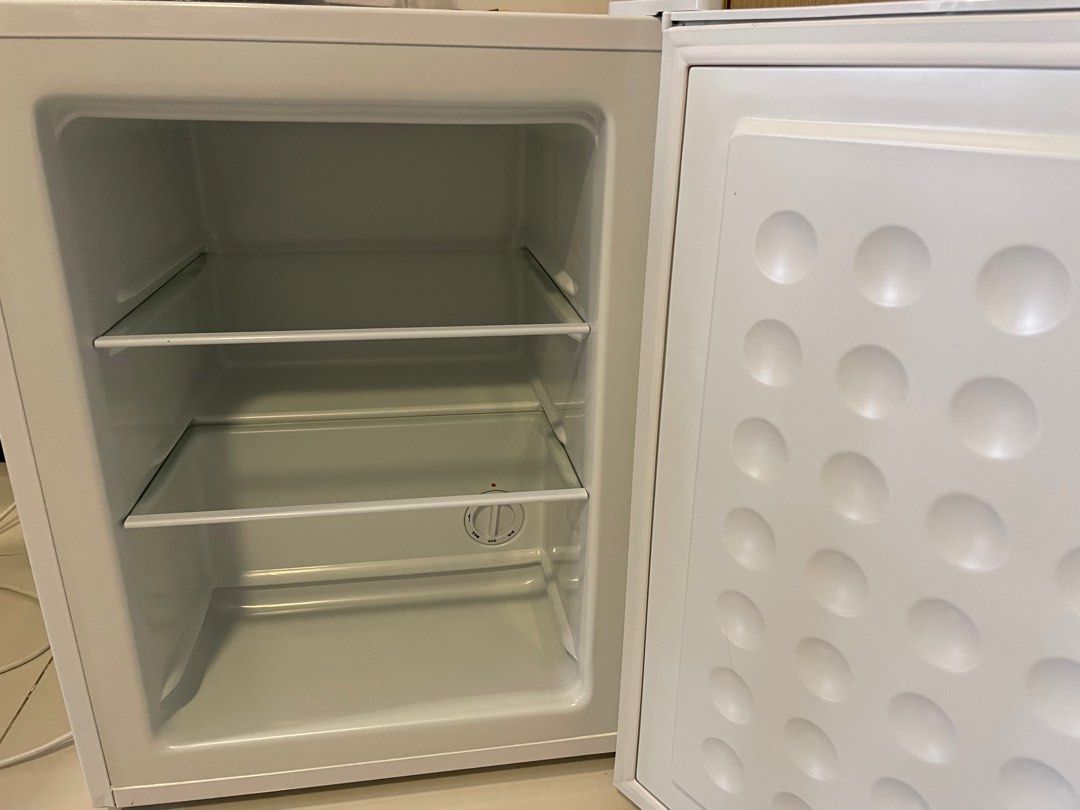 Powerpac Mini freezer for baby breastmilk, TV & Home Appliances