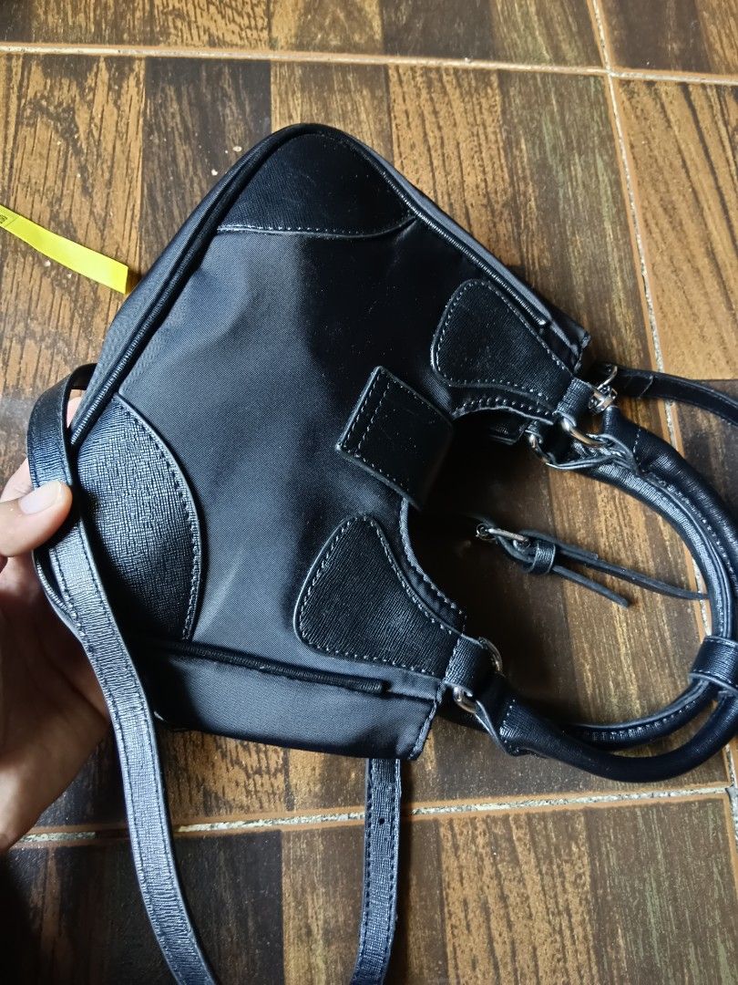 PRADA SMALL HANDBAG (Category: Luxury Bags & Wallets) located in Zamboanga. Submitted by bags2bags2bags (Listing ID 1253704586, Image 3). Description: Prada small handbag good condition pm.