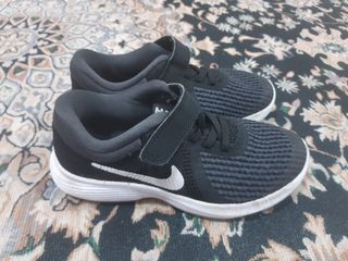 (Category: ) located in . Submitted by Medina_preloved2u (Listing ID 1253881169, Image 1). Description: .