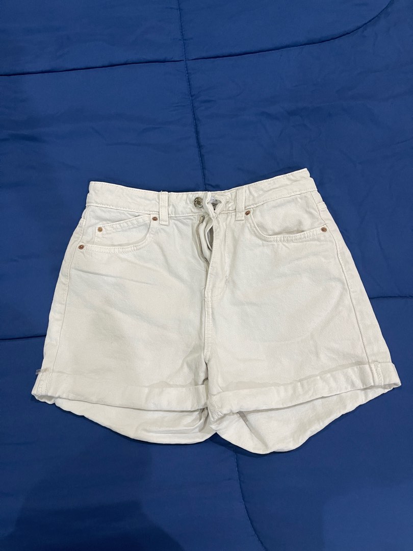 Primark white shorts, Women's Fashion, Bottoms, Shorts on Carousell