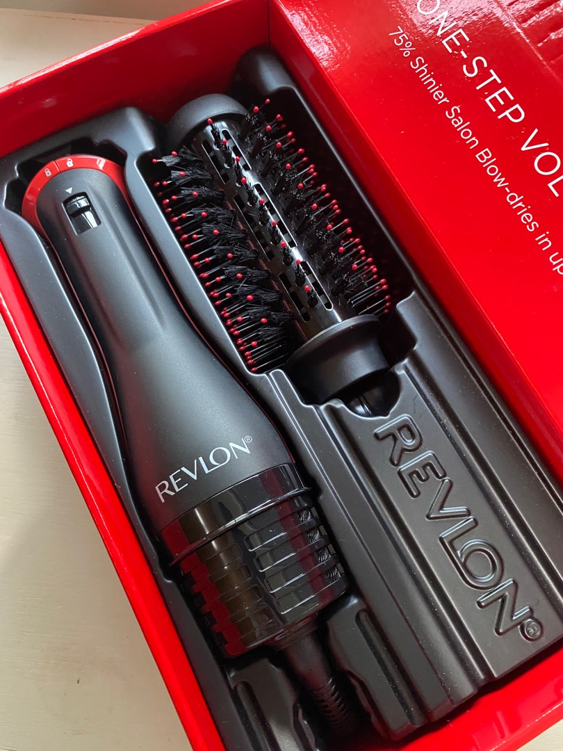 Revlon One-Step Volumizer PLUS, Beauty & Personal Care, Hair on Carousell