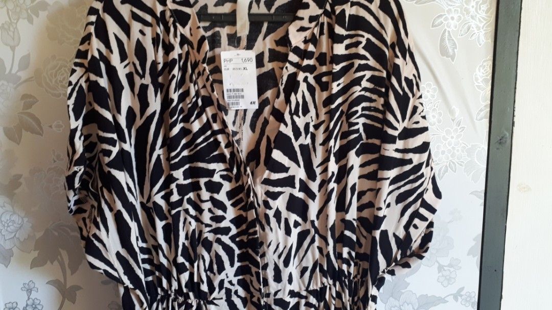 H&m maxi store dress sale