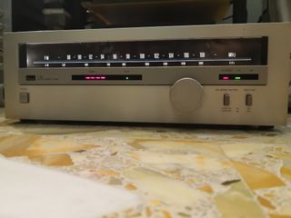 Sansui T-60 stereo Tuner
