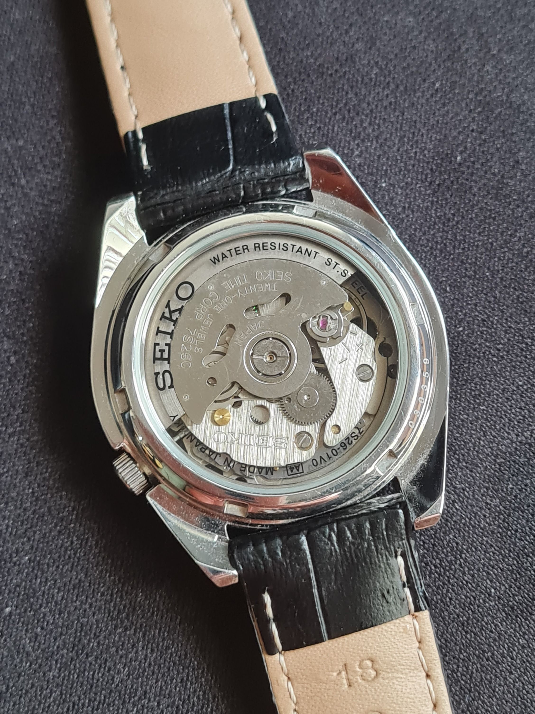 Seiko 01v0 case deals