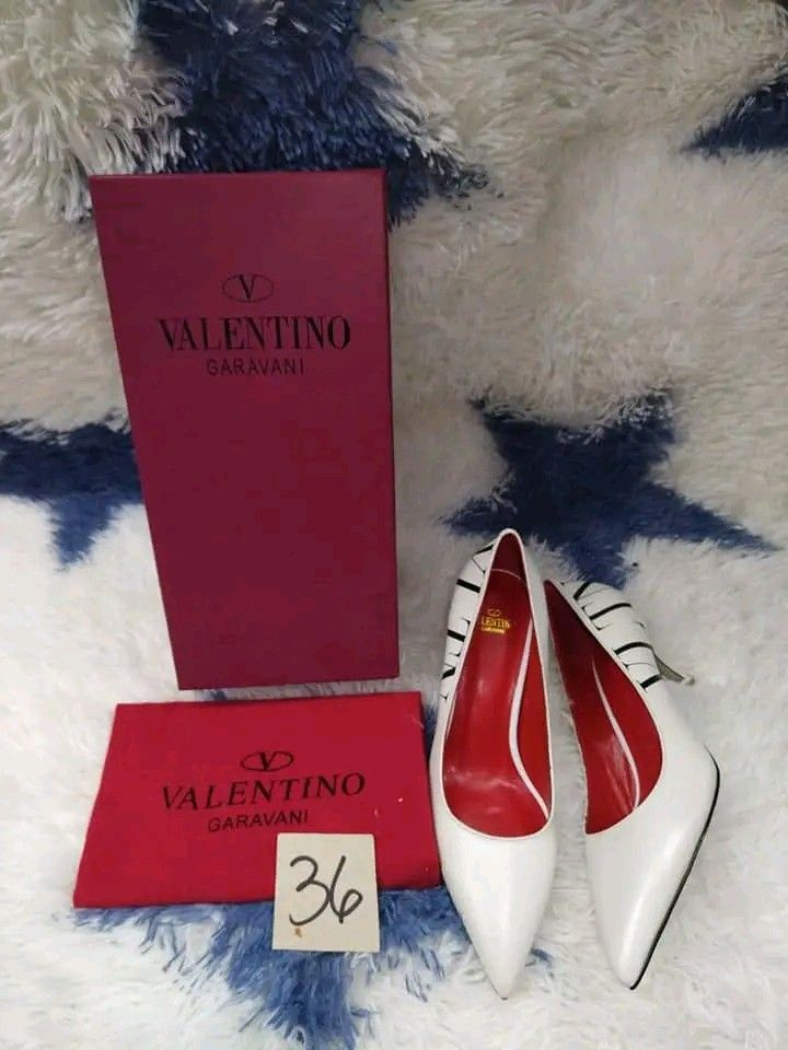 Vltn white pumps hotsell