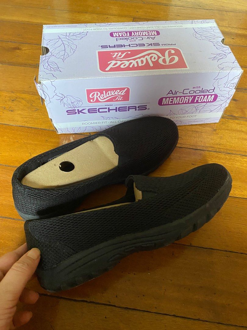Skechers relaxed fit clearance memory foam womens black