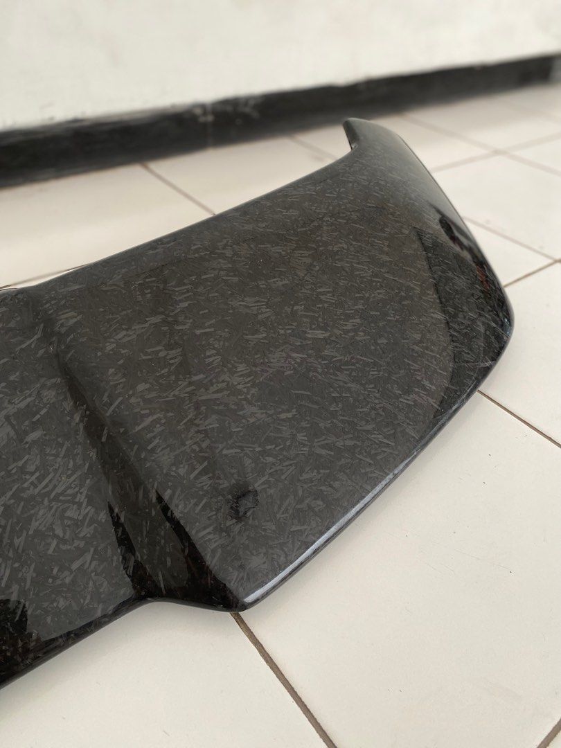 Spoiler Toyota Innova Reborn Carbon Kevlar Forged, Aksesoris Mobil di