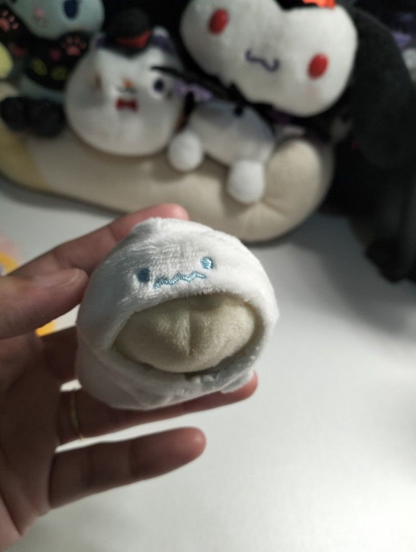 Tapioca Su Sumikkogurashi tapioca with glow in the dark poncho, Hobbies & Toys ...