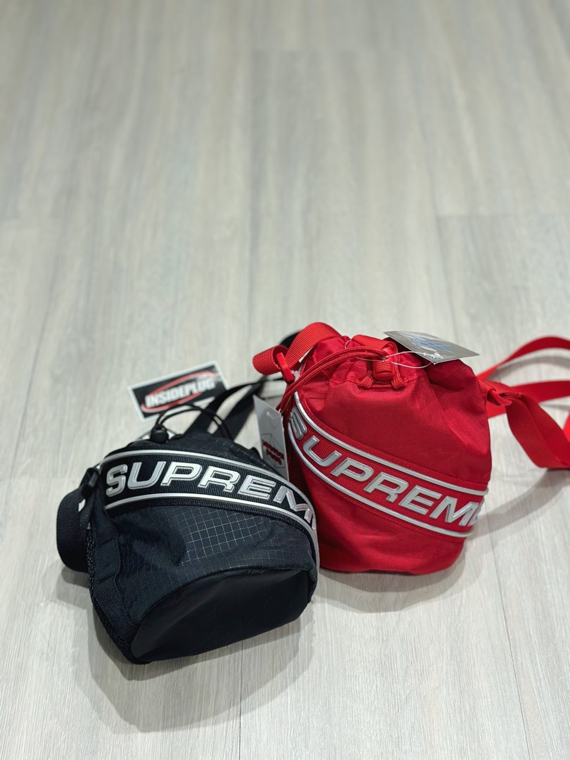 SUPREME SMALL CINCH POUCH FW23 WHITE