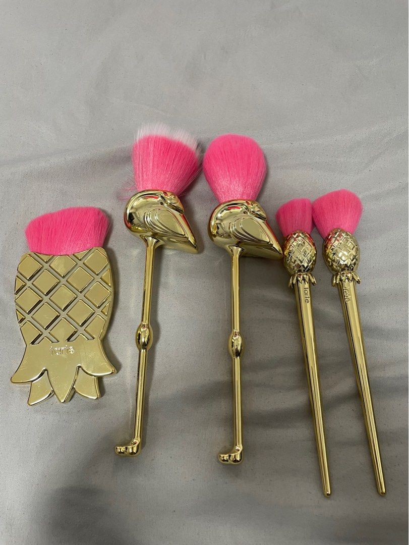 Tarte 'Let's Flamingle' brush set, Beauty Personal Care, Face