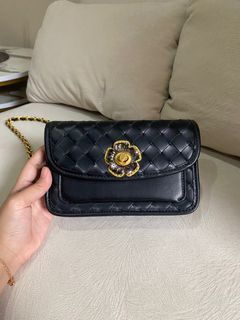 tas selempang / sling bag / tas wanita / tas anyaman