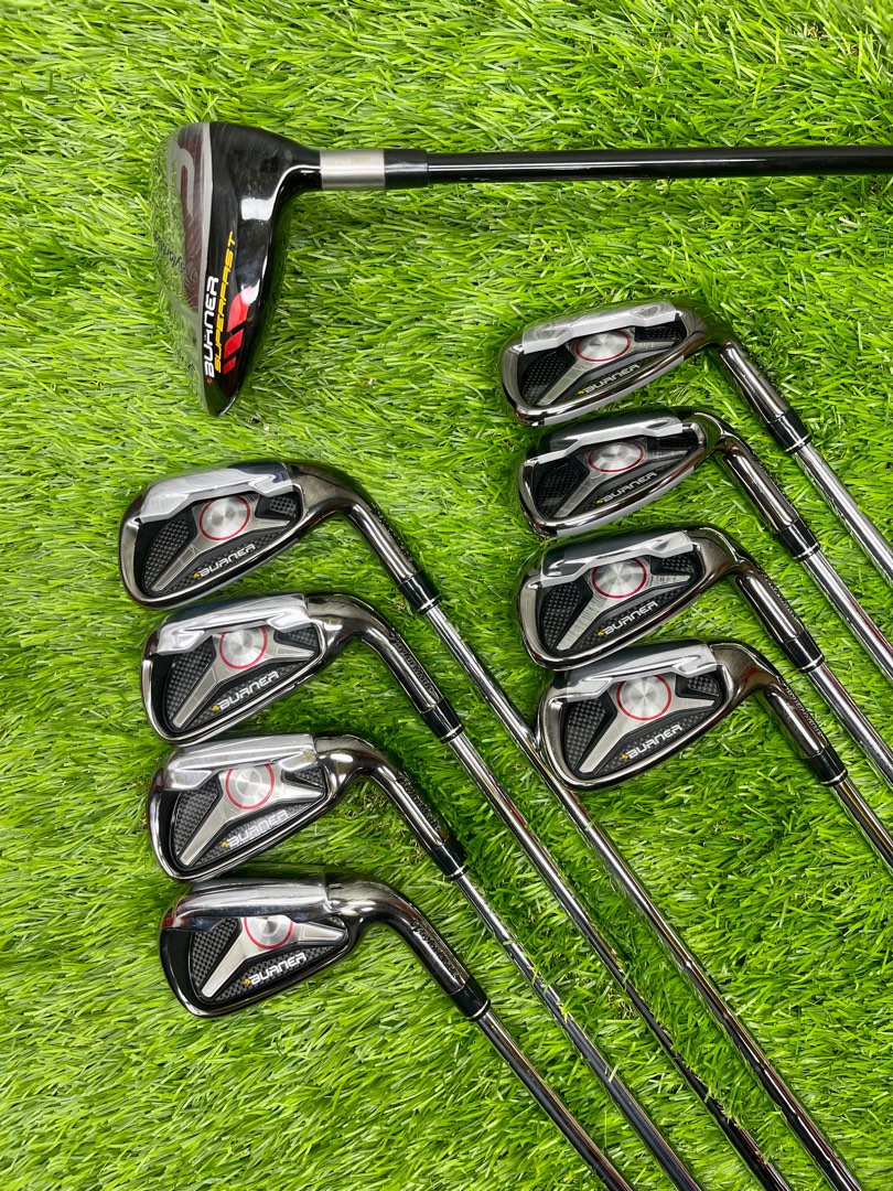 Taylormade Burner 2009 irons with wood, Sports Equipment, Sports