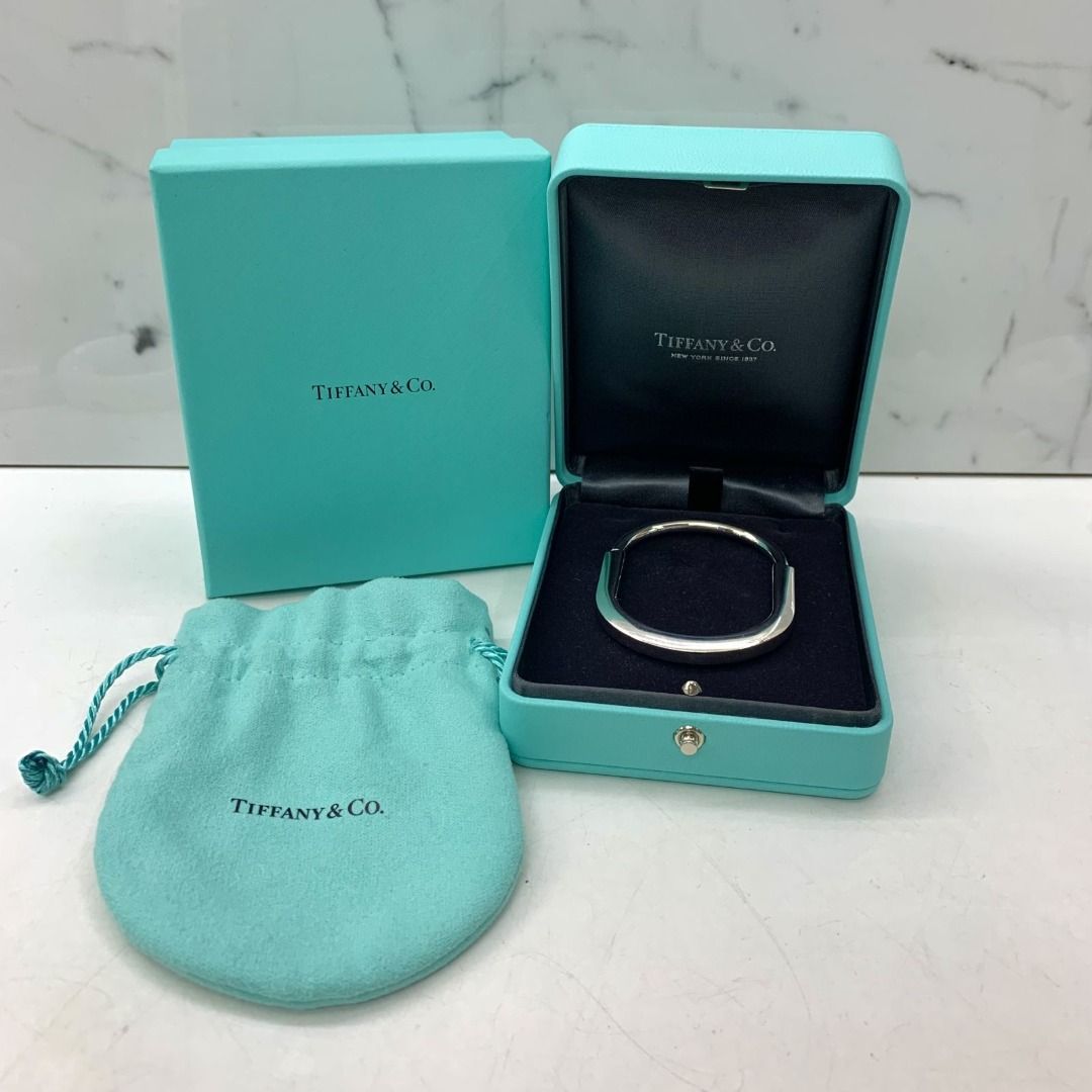 Doughnut ring tiffany shop