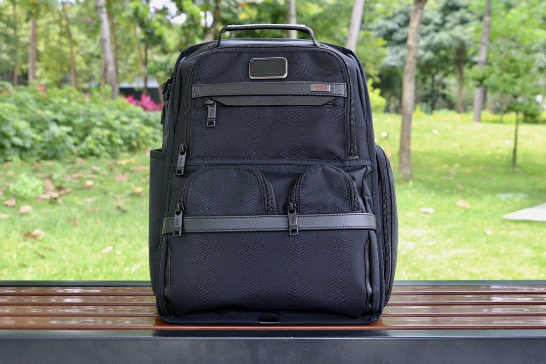 Tumi alpha 2 compact laptop brief pack review top