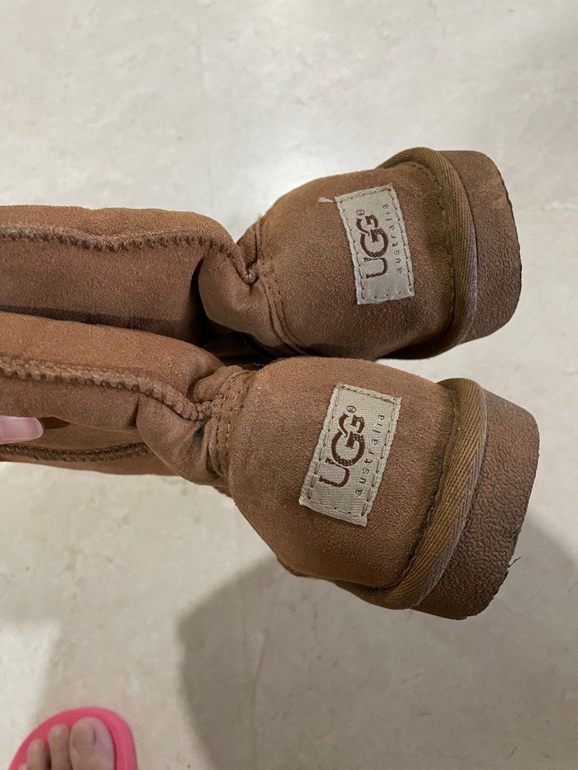UGG Winter Boots very very warm Women s Fashion Footwear Boots on Carousell