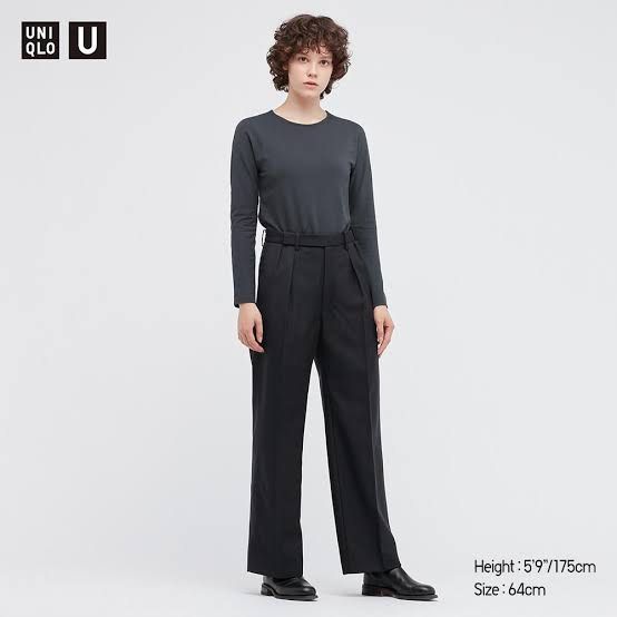 Uniqlo pleated wide pants, Medium, Women's Fashion, Bottoms, Other Bottoms  on Carousell