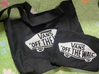 Vans黑色側背包