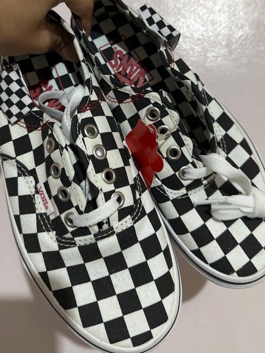 Vans Checkered (Category: Sneakers) located in Manila. Submitted by helpmeedeclutter__ (Listing ID 1253833064, Image 1). Description: Never been used Size 6 .