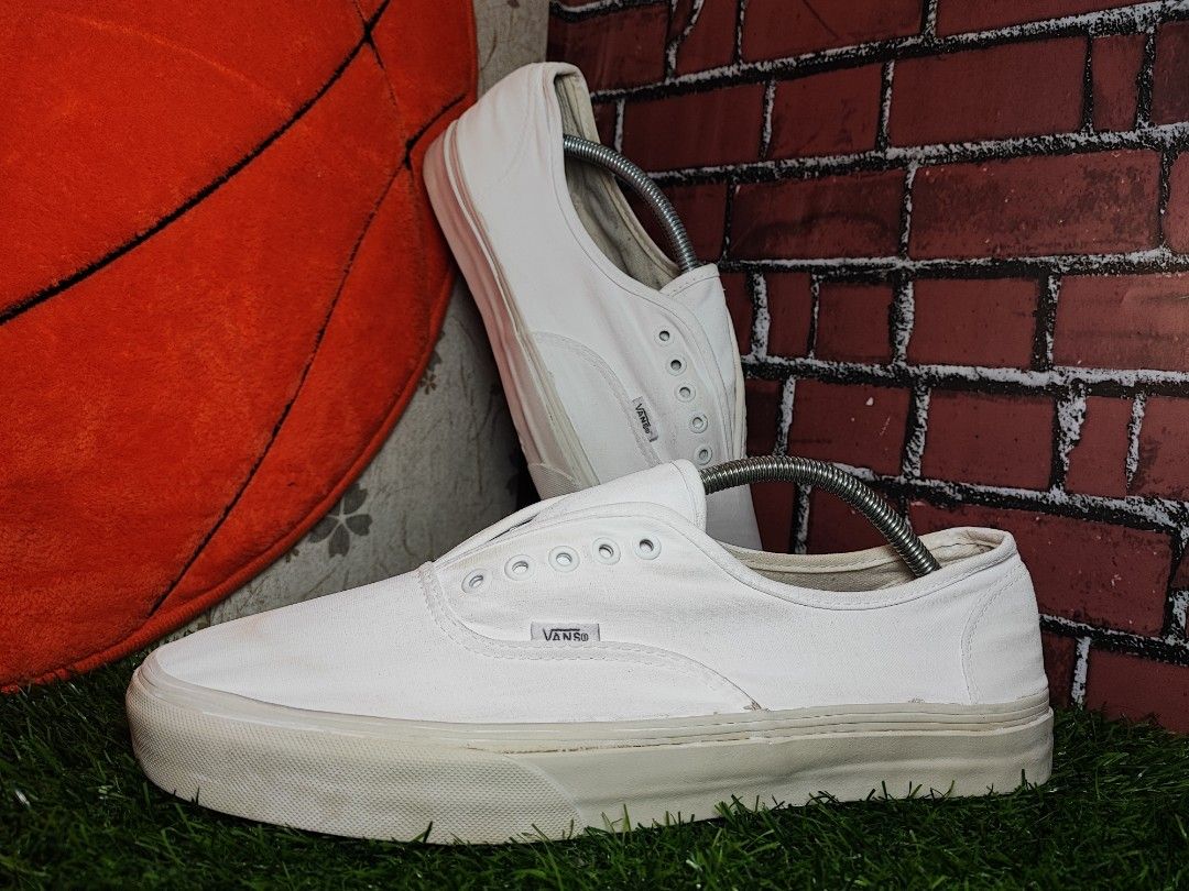 Vans store authentic 12